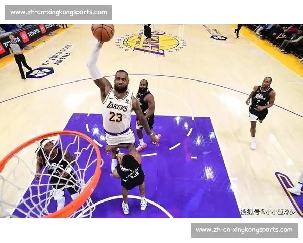 新秀詹姆斯 25 分羞辱 DPOY！阿泰回忆经典对抗：他天生就是国王