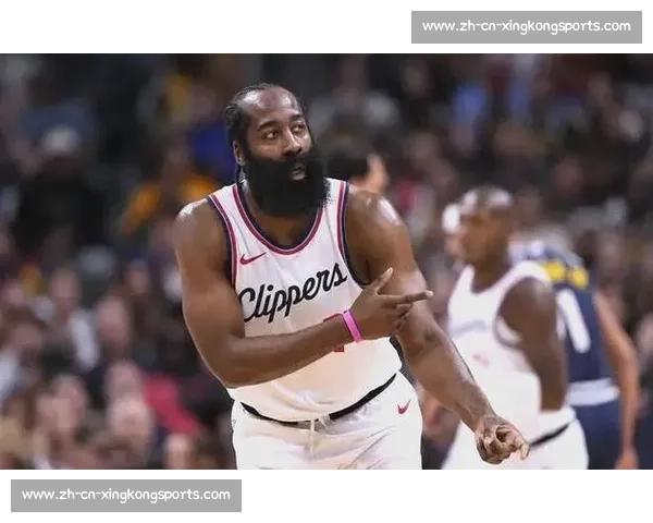 哈登 2 年 8150 万续约快船！鲍威尔成交易核心，快船瞄准内线补强