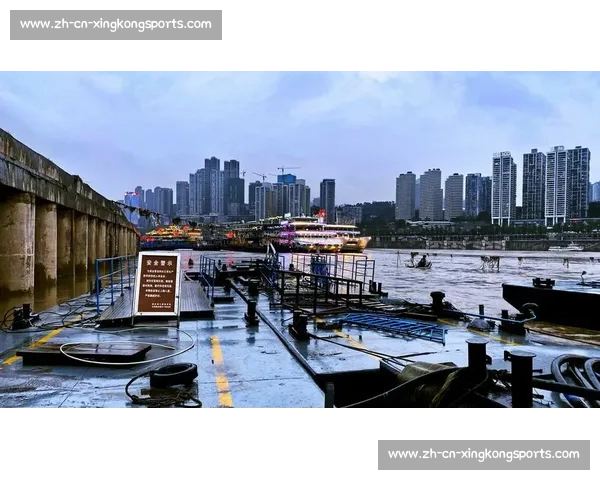 好莱坞弃之十年，中国拍出热血逆袭：重庆码头工的橄榄传奇