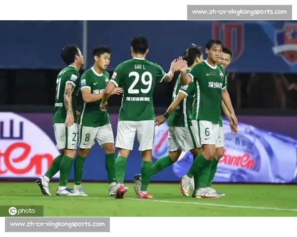 杨一鸣百场里程碑！深圳铁卫书写家乡足球传奇